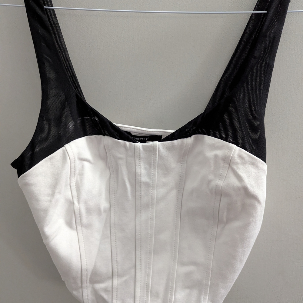 Forever 21 Black and White Crop Top
